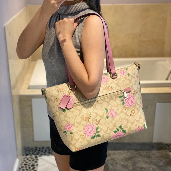 👜‼️SALE‼️🌺GALLERY TOTE - Picture 7 of 7